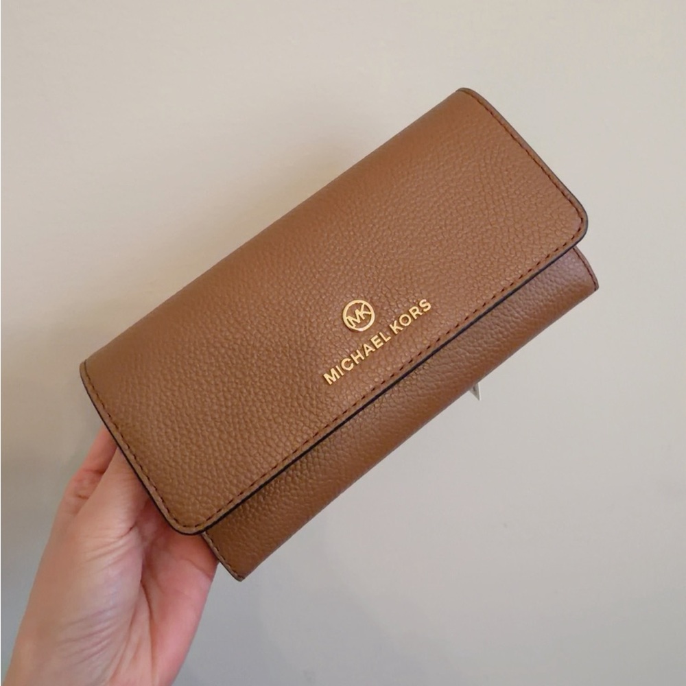NWT Michael Kors Jet Set Charm Large Trifold Leather Wallet - Luggage